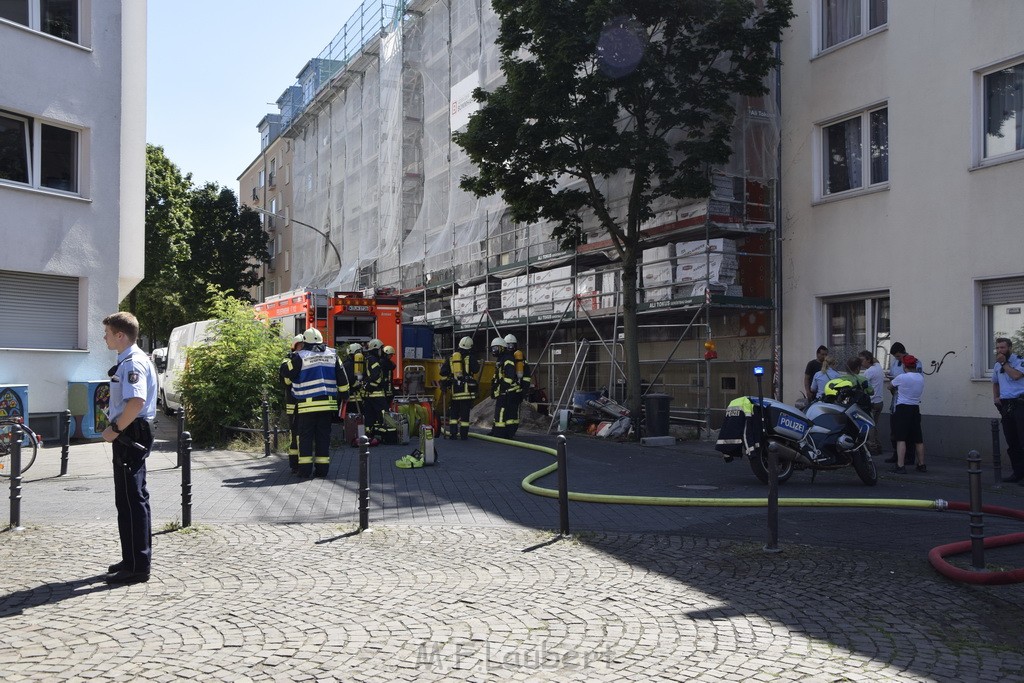 Explo Feuer 2 Koeln Kalk Hoefestr P023.JPG - Miklos Laubert